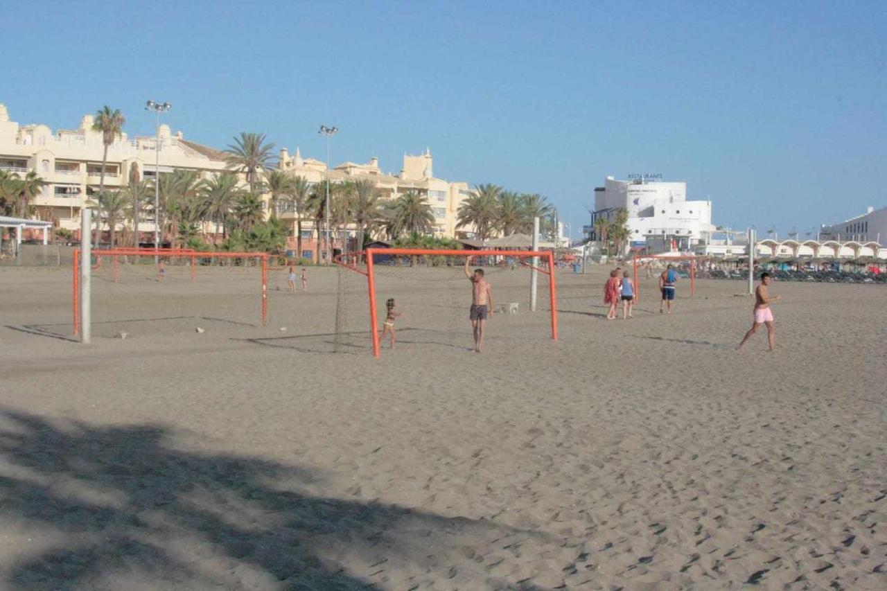 Pool And Beach In Benalmádena Exterior foto